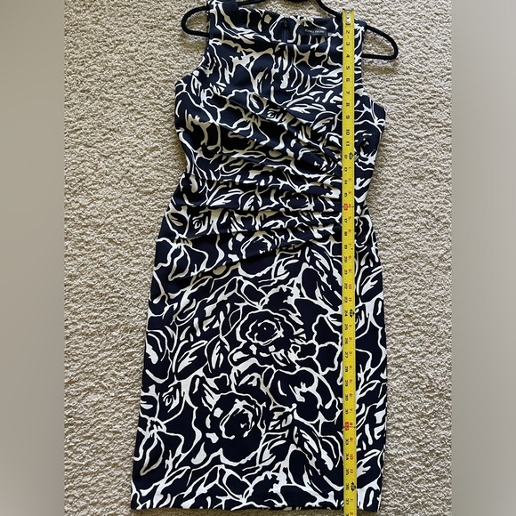 Ivanka Trump Navy and white cocktail dress. Size 8. - Picture 5 of 7